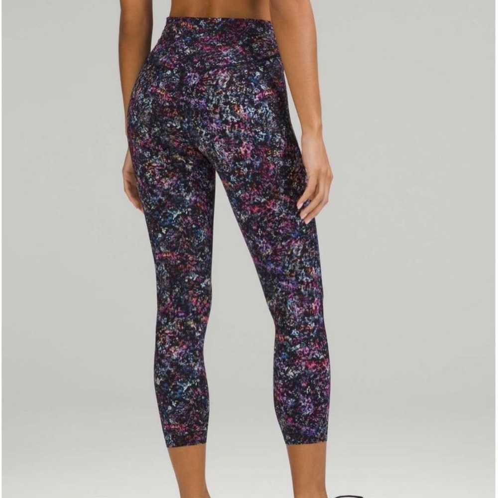 Lululemon Base Pace High-Rise Running Tight 25”